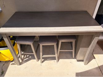 Grey table