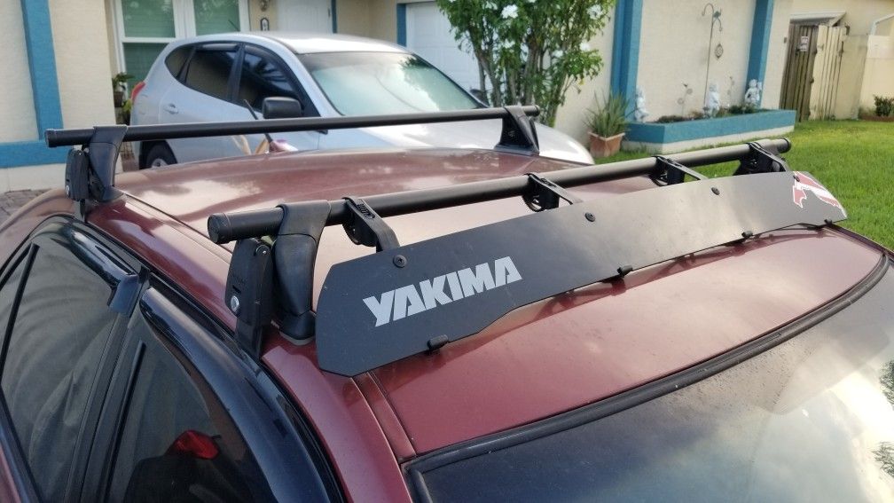 01-05 lexus is300 Yakima roof rack