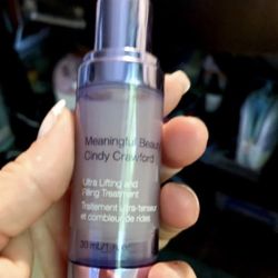 NEW!  Meaningful Beauty Cindy Crawford Ultra Lifting and Filling Treatment 1 oz