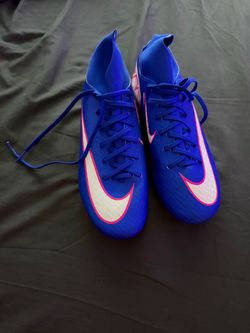 women’s soccer cleats