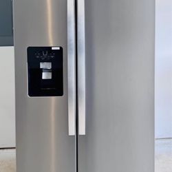 Whirlpool 24.6 cu. ft. Side by Side Refrigerator in Monochromatic Stainless Steel look
