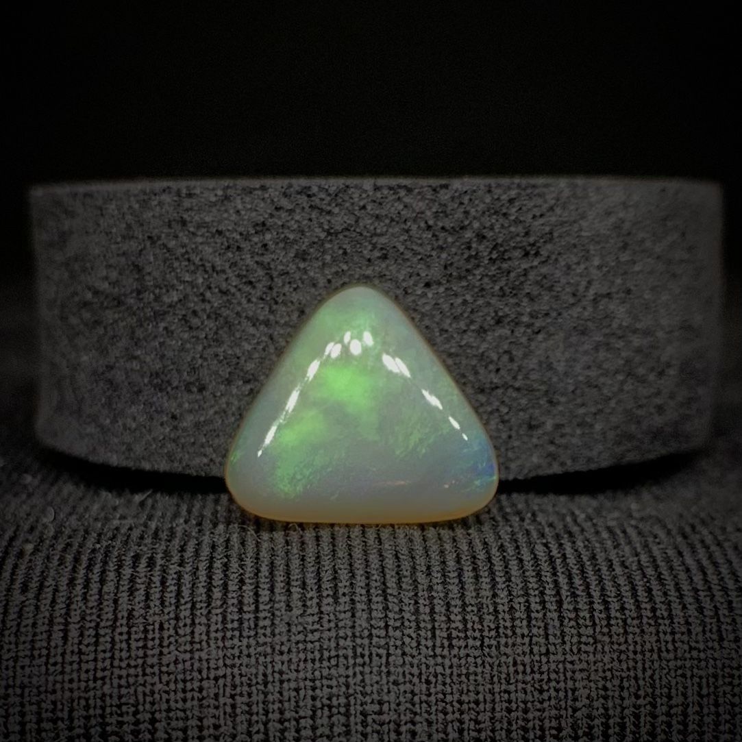 Light Lightning Ridge Australian Opal Polished Collectible 100% Natural