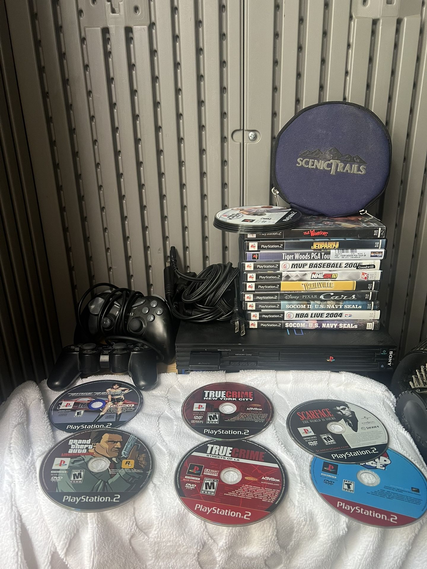 Ps2 PlayStation 2 video game bundle