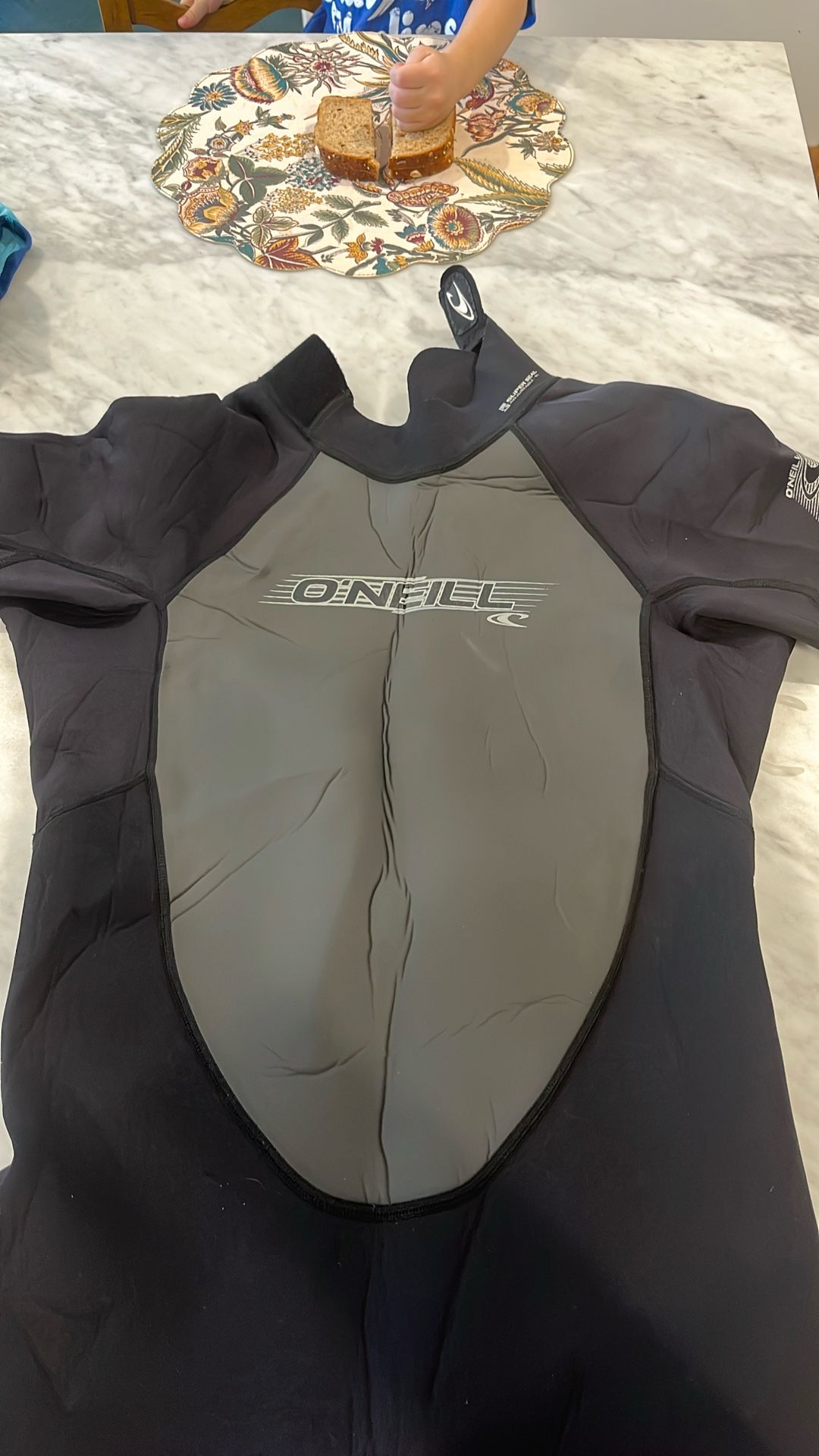 O’Neil wetsuit 3.2 Thickness. Good Shape