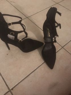 Women's black heels
