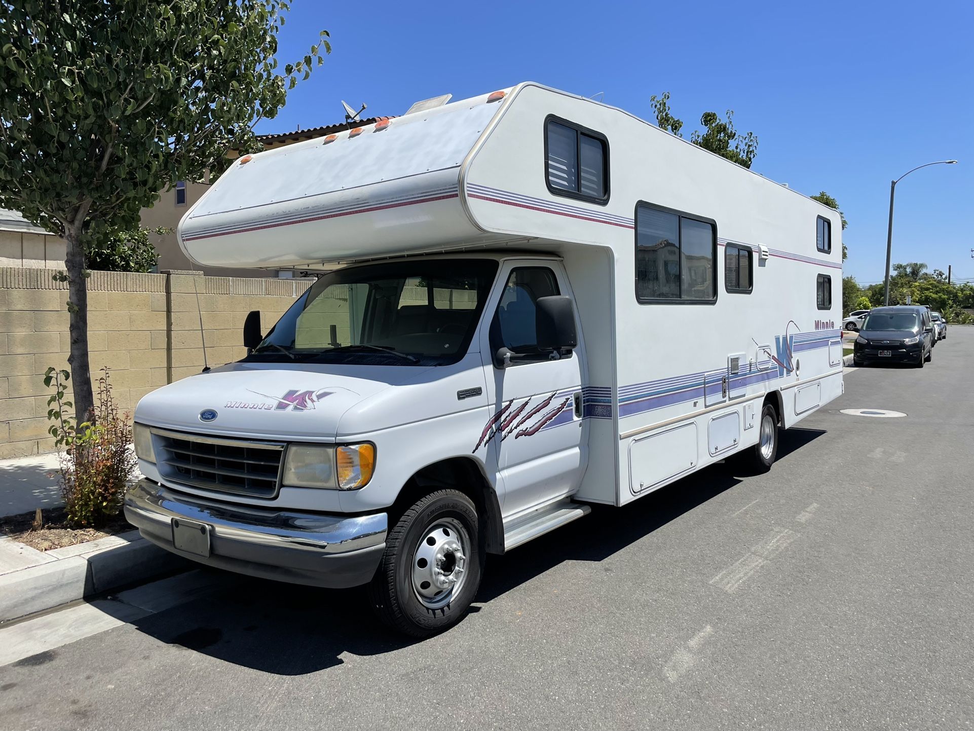 1996 Winnebago Minnie Winnie