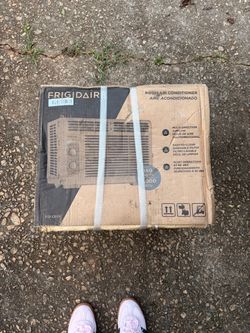 Frigidaire Room Air Conditioner