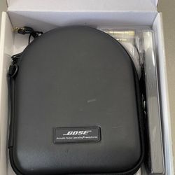 NEW Bose Noise Cancelling Headphones 700