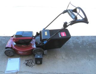 Toro Recycler 22” Electric Lawn Mower w/ Battery & Charger