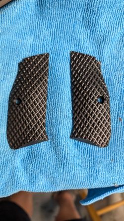CZ Palm Swell LOK Jaws Brass Grips
