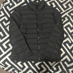 Kenneth Cole Light Weight Puffer Jacket