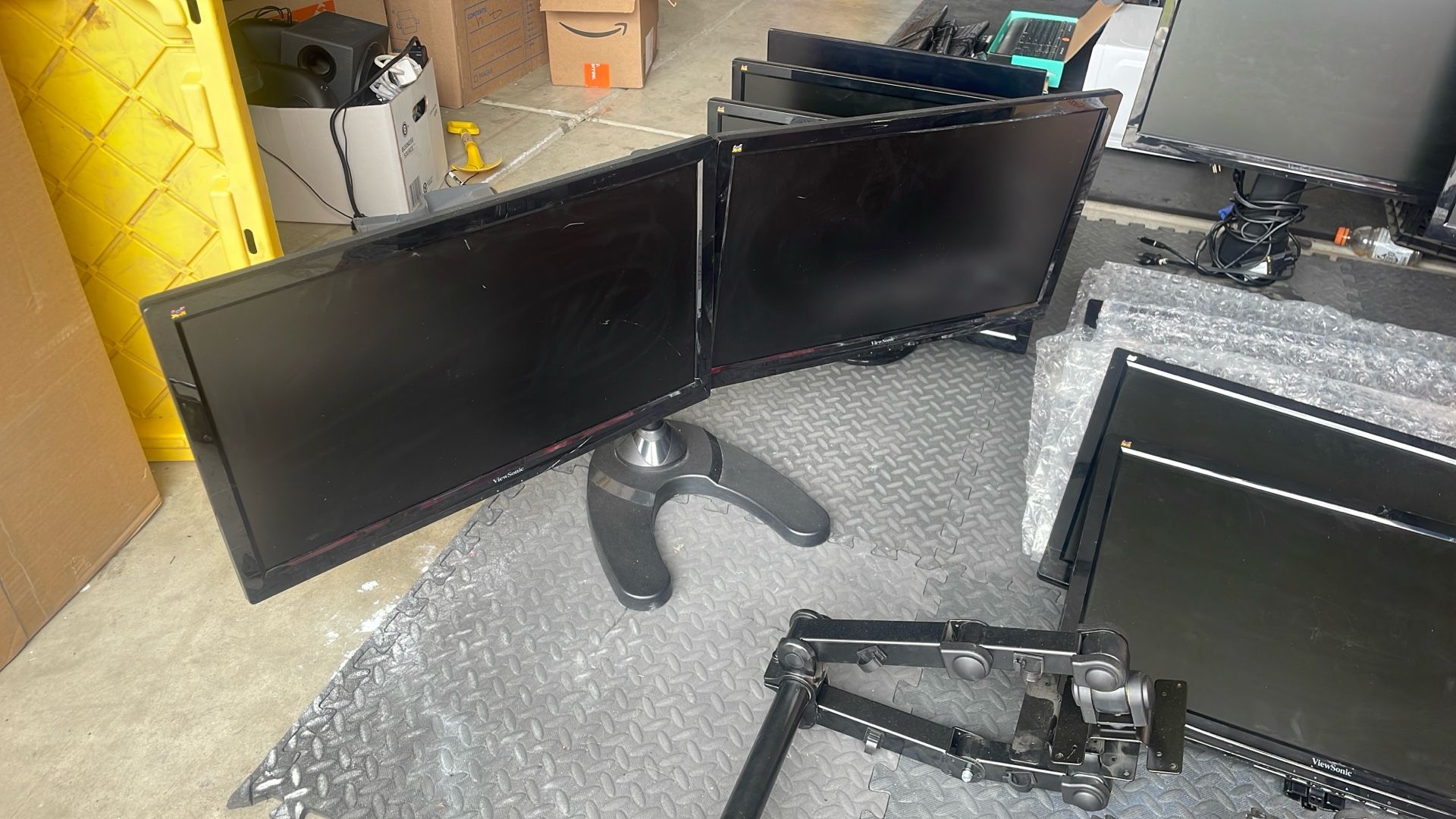 Computer Monitors