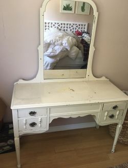 Beautiful Antique Desk / Vanity
