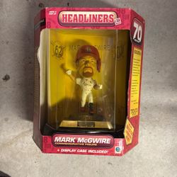 Mark McGwire Headliners commemorative fig