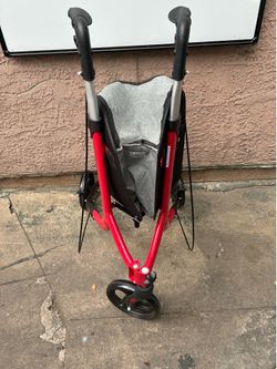 3 wheels Walker