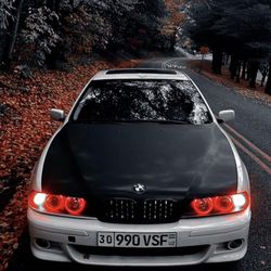 2001 BMW 525i
