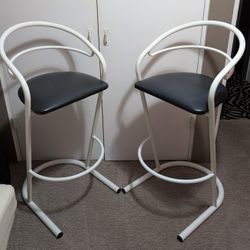 Modern White Metal Bar Stools With Black Seats (Set Of 2)