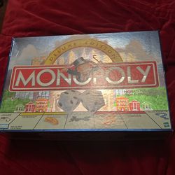 Monopoly Deluxe Edition