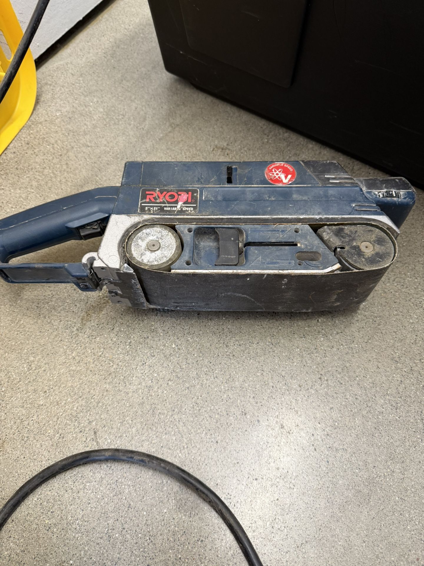 Ryobi Sander Be321