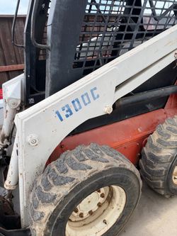 Skat track skid steer