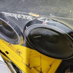 P2 Rockford Fosgate 12 " Subs Woofers