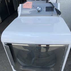 Ge Clothes Dryer Colossal Capacity Like New . Warehouse pricing.  Warranty . Delivery Available . 2522 Market st. 33901