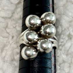 Sterling Silver Ring~ 925 High Polished Ball Design Mid Century.  Size: 7~Vintage.  