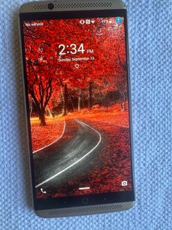ZTE Axon 7-A2017U 64GB 4GB RAM Gold Android 7.1.1 Dual SIM 5.5" SD820-UNLOCKED
