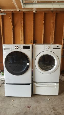 LG Front Load Washer and Dryer Set