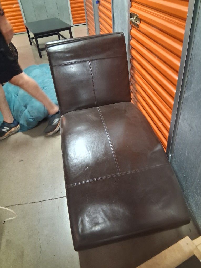 Leather Lounge Chair