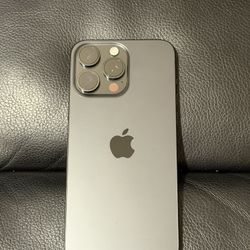 iPhone 15 Pro Max Titanium Black 256GB UNLOCKED