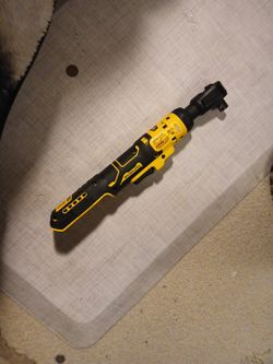 The wall half inch ratchet brushes