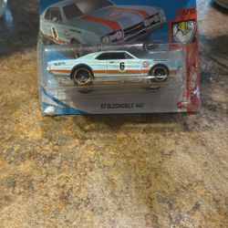 NEW  2020 HOT WHEELS®/MATTEL®  '67 OLDSMOBILE™ 442™ HW MUSCLE MANIA®  6/10