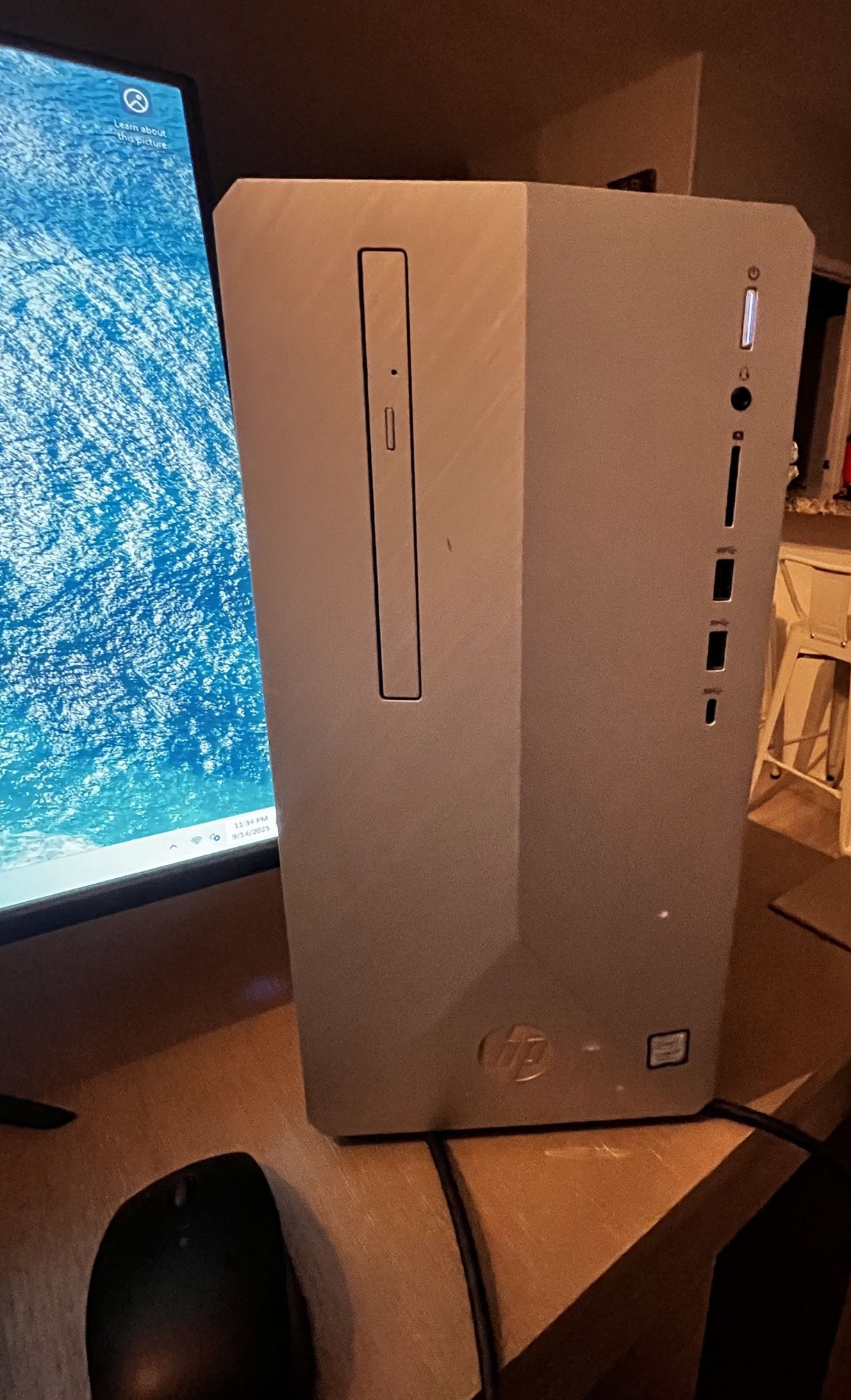HP Pavilion Desktop All In One Pc With 27 Inch Element Monitor- Good Condition