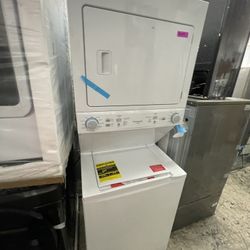 Frigidaire 27” Washer And Dryer Stackable In White New Open Box Electric 