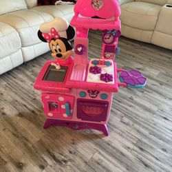 Minnie Mouse Kitchen 