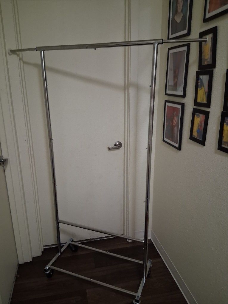 Rolling Clothes Rack