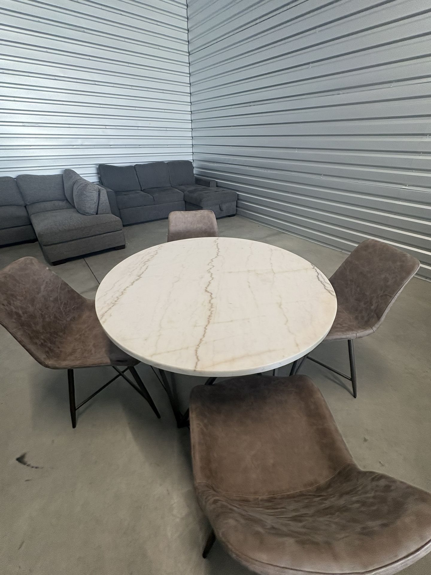 5 Pieces Marple Top Dining Table