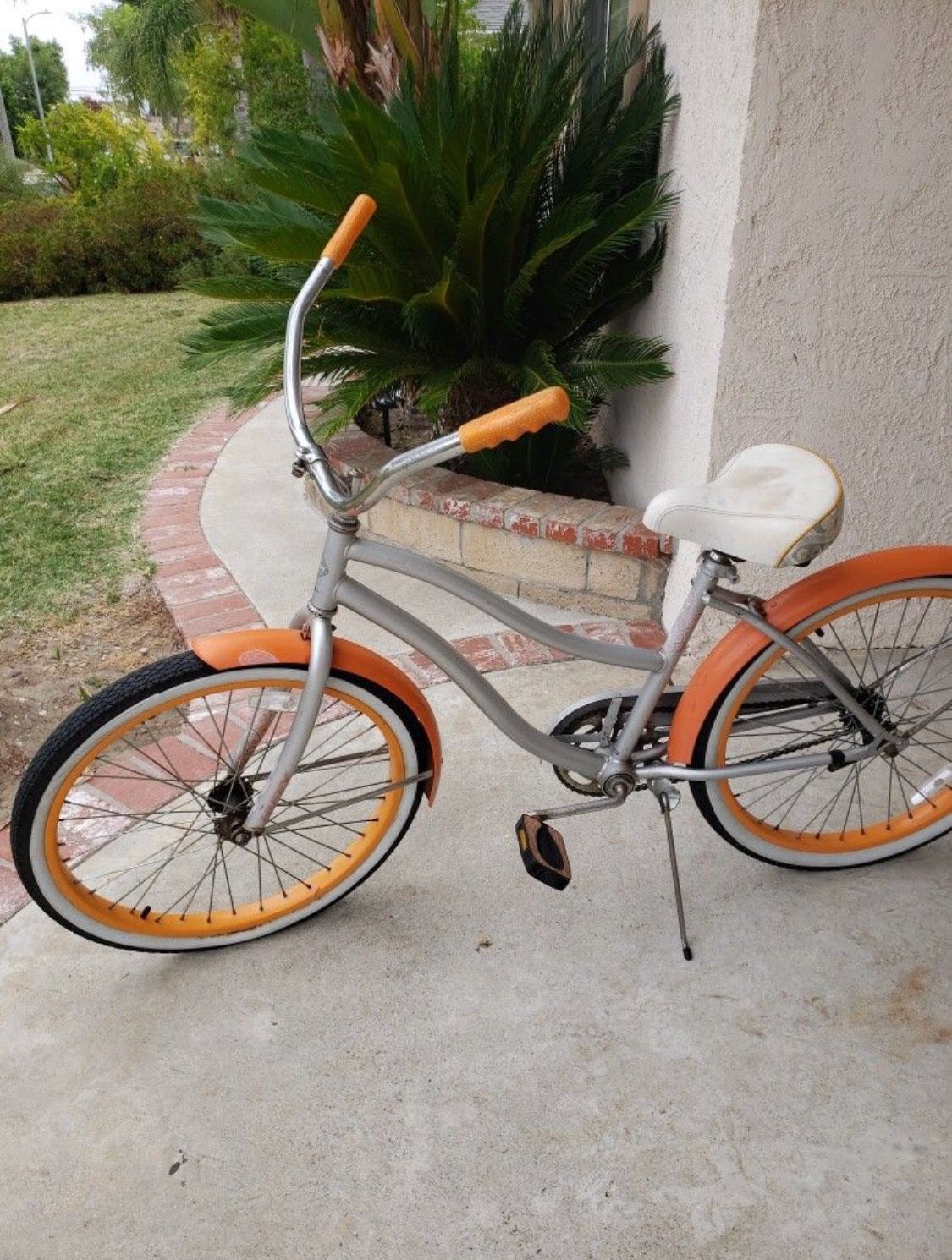 Huffy Beach Cruiser Bike for Sale in Los Angeles CA OfferUp
