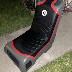 Game Chair With Speakers And Red Lights 