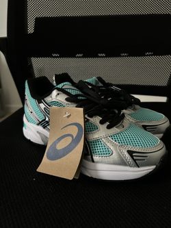 ASICS gel-1130 blue size 5