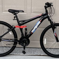 Mongoose Stand Off 21 speed Mountain bike - Like New 