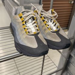 Air Max 95’s Worn