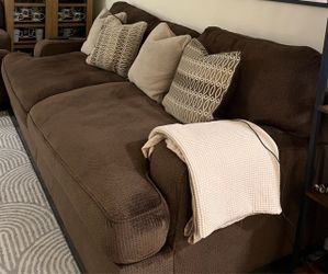 Sofa & Loveseat with throw Pillows