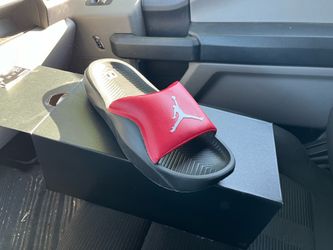 Jorden Slides
