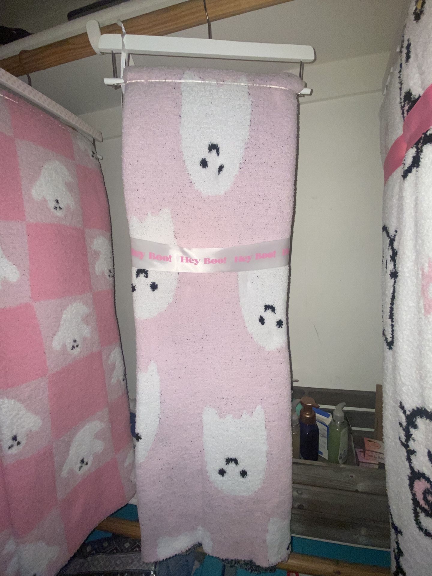 Light Pink Ghost Blanket