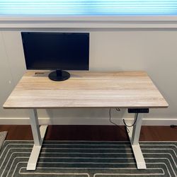 Sit/stand Desk Available
