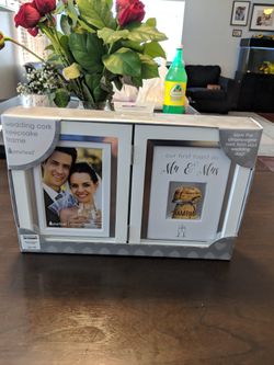 Wedding cork keepsake frame