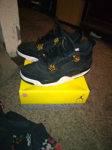 Jordan 4 Royalty Size 11