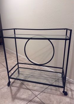 Entrance table